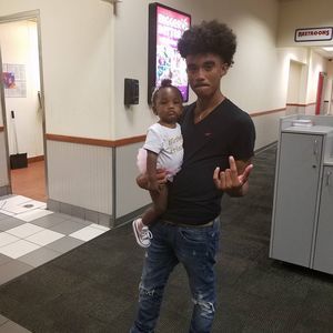 Meet your Posher, Hellena